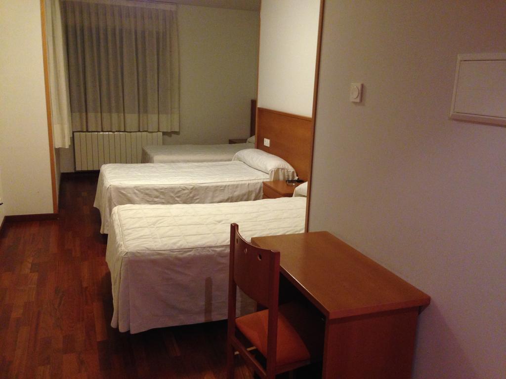 Hostal El Poligono Zamora Room photo